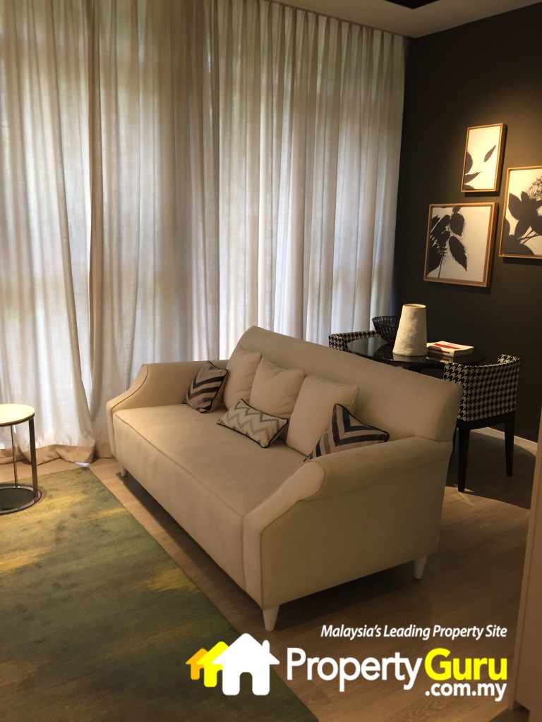 expressionzIMG_1104ex18