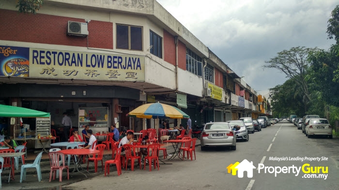 012Lakeville- chinese hawker centres