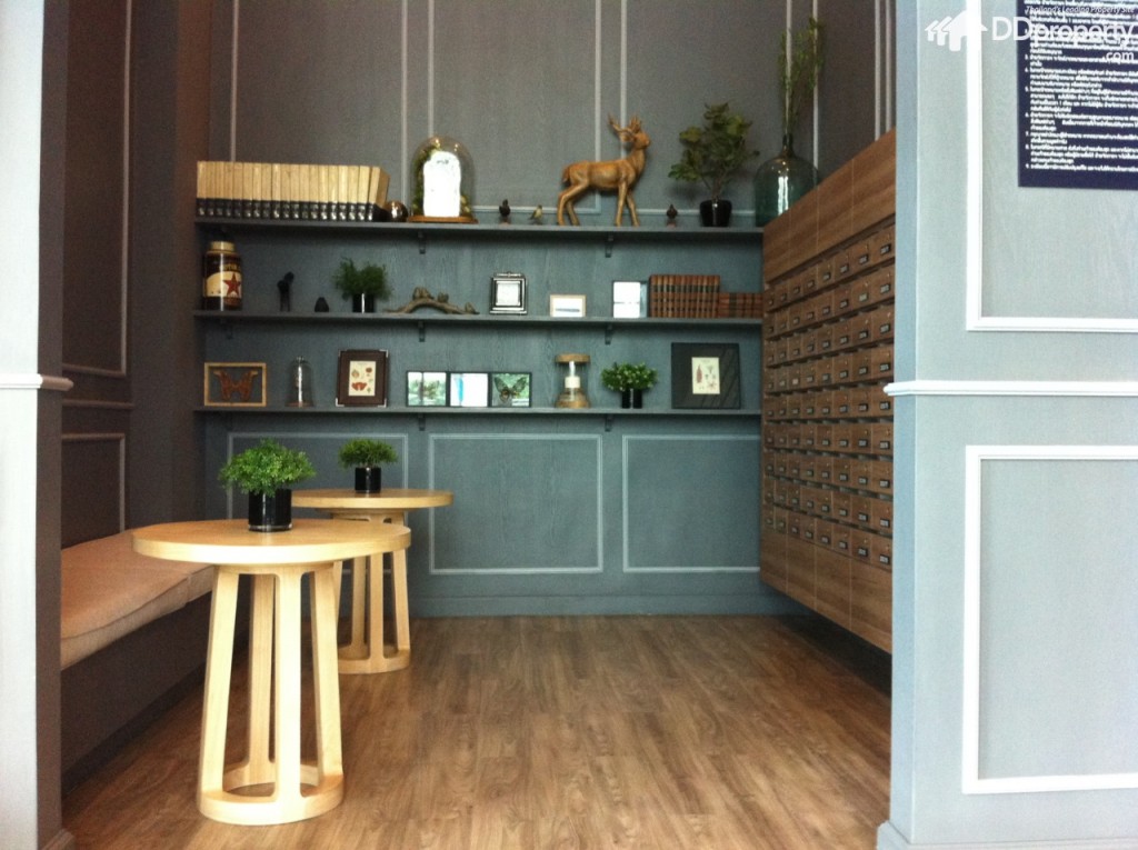 ห้องจดหมายซึ่งอยู่บริเวณชั้นล่างของแต่ละอาคาร (ในรูปเป็นห้องจดหมายของอาคาร A)