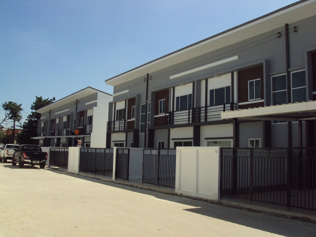 Lio Ratthanathibet -Westgate