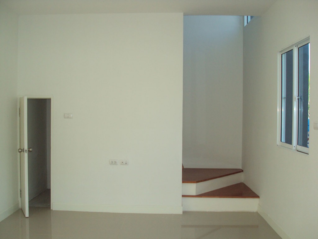 Lio Ratthanathibet -Westgate