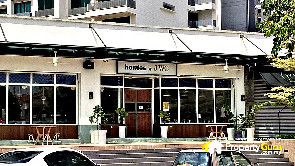 Molek Pulai 026 Outside Jap Places