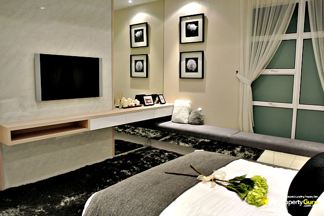 Pinnacle 033 PINNACLE MB group TYPE A1 1115sf master bedroom from another angle