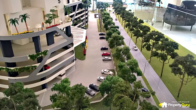 Sovereign Bay 007 Frontal view cum Sideview Model