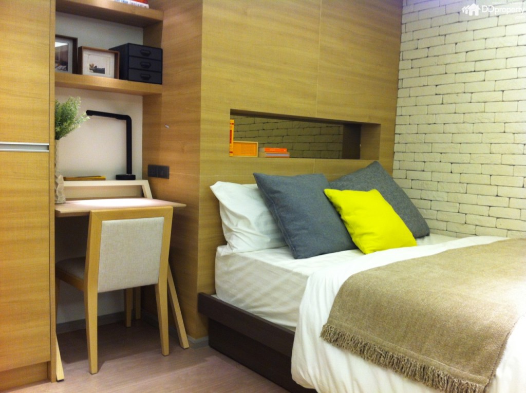 ตัวอย่างบิลท์อินเตียง