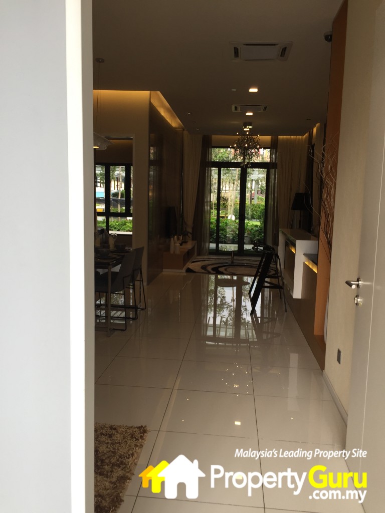 bennington sales E6IMG_2280