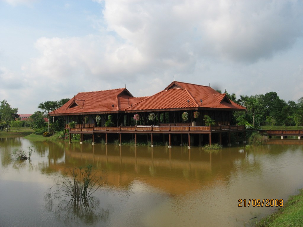 indah heights taman mutiara rini