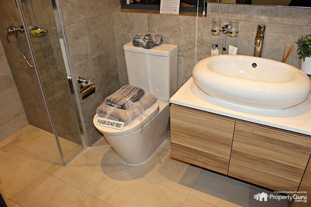 washroom, toilet, condo, potong pasir
