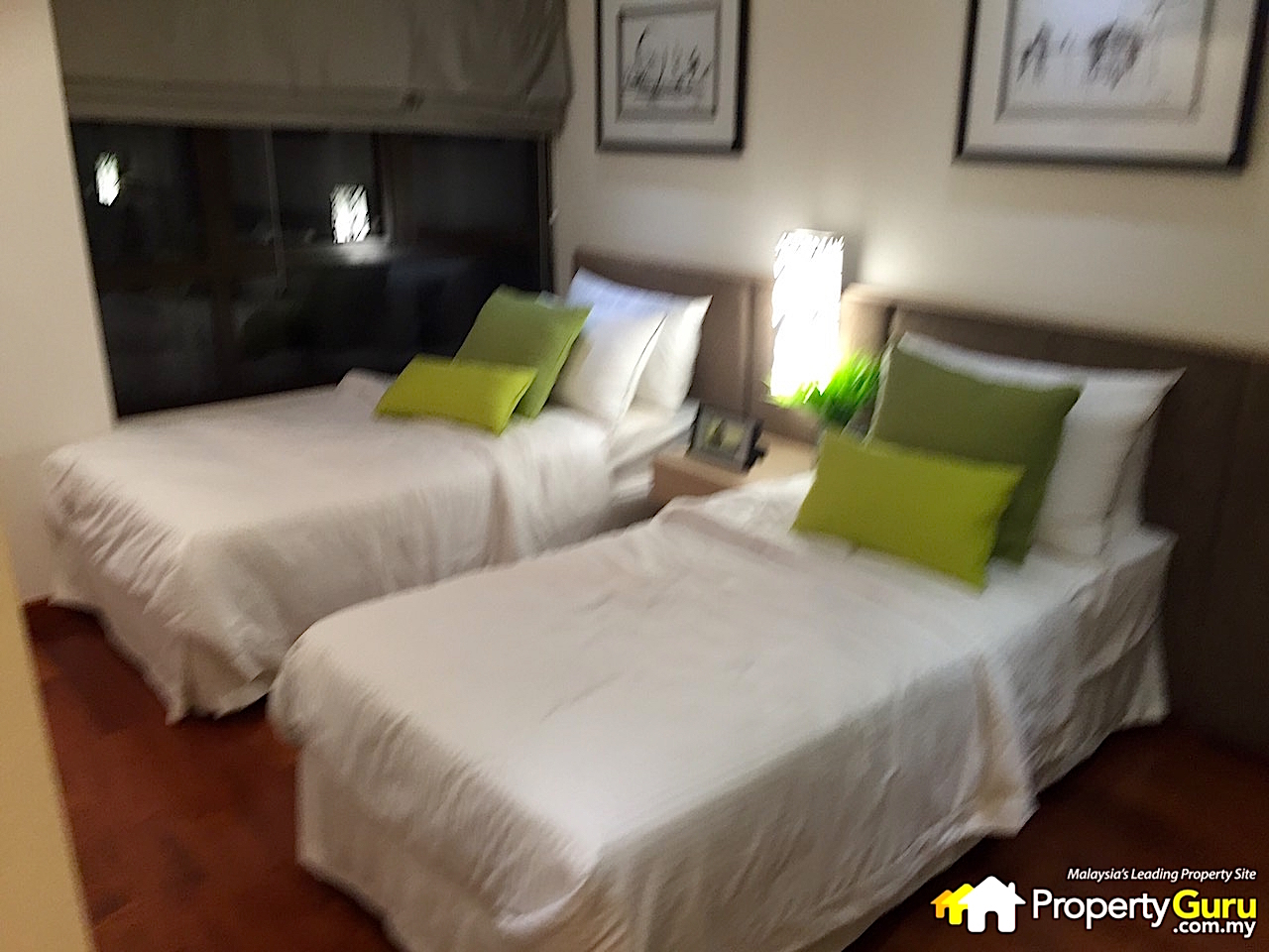 009 i-Suites - Second Bedroom