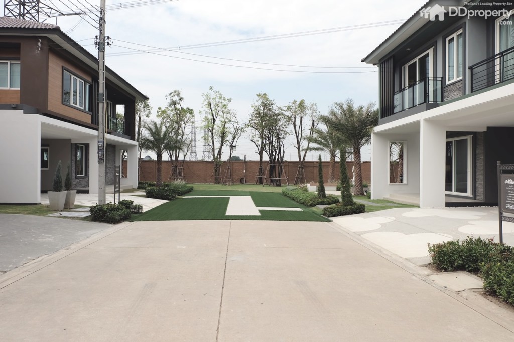 21.3 Golden Village PicDSCF1272-058