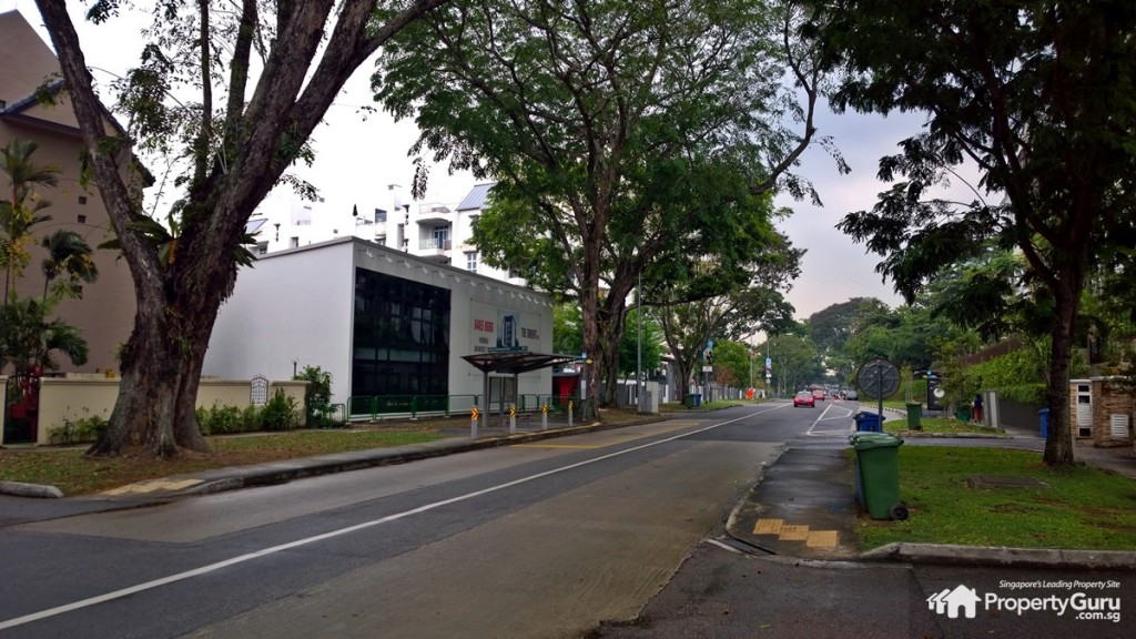 Pasir Panjang Road toward The Orient showflat and Haw Par Villa MRT