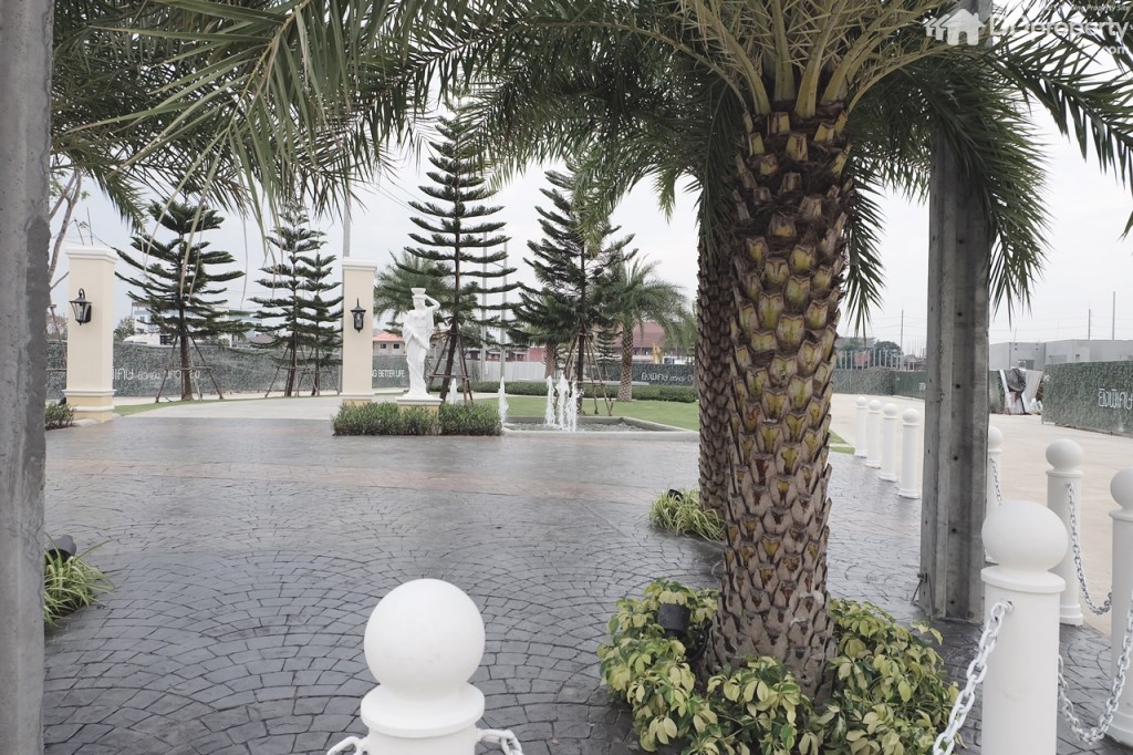 38 Golden Village PicDSCF1368-150