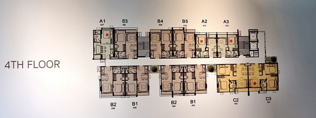 ชั้น 4: พื้นที่อยู่อาศัย Type A (27 ตร.ม.) จำนวน 3 ยูนิต Type B  (31.25 ตร.ม.)   จำนวน 7 ยูนิต Type C (42 ตร.ม.)   จำนวน 2 ยูนิต 