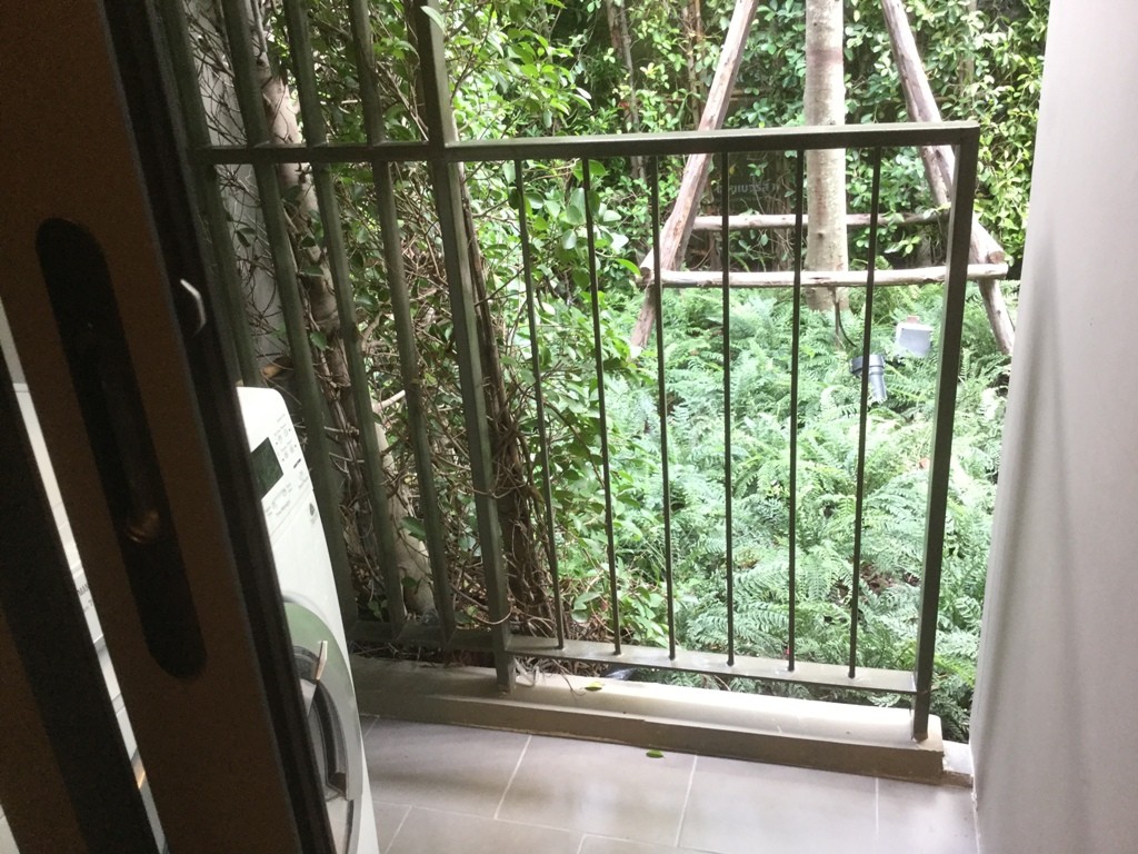 ระเบียงส่วนตัวบริเวณห้องนอน