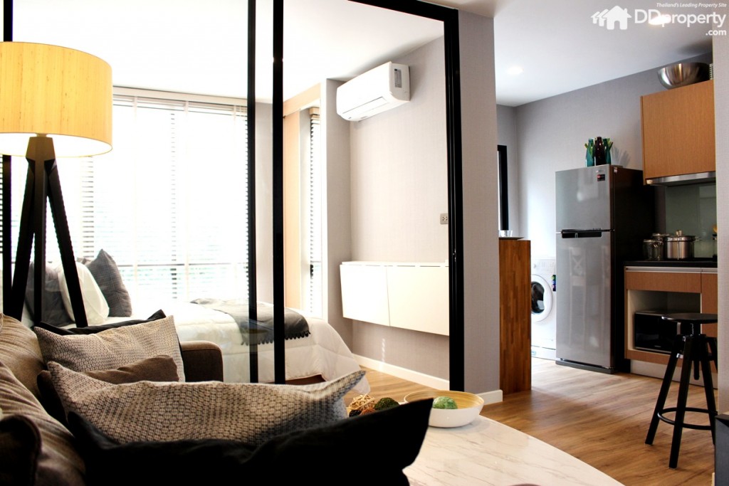 ห้องนั่งเล่นระบบแอร์แขวนผนัง (Wall Type) 12000BTU ห้องนอนระบบแอร์แขวนผนัง (Wall Type) 9000BTU