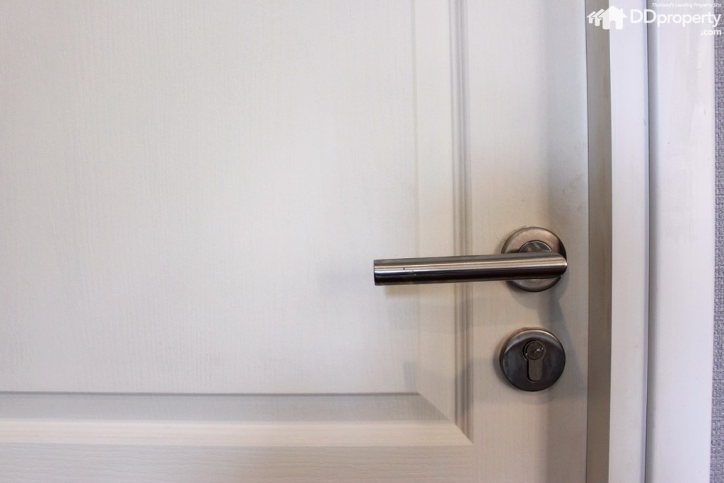 บานประตู wood composite, สูง 200 ซม. กว้าง 70 ซม.