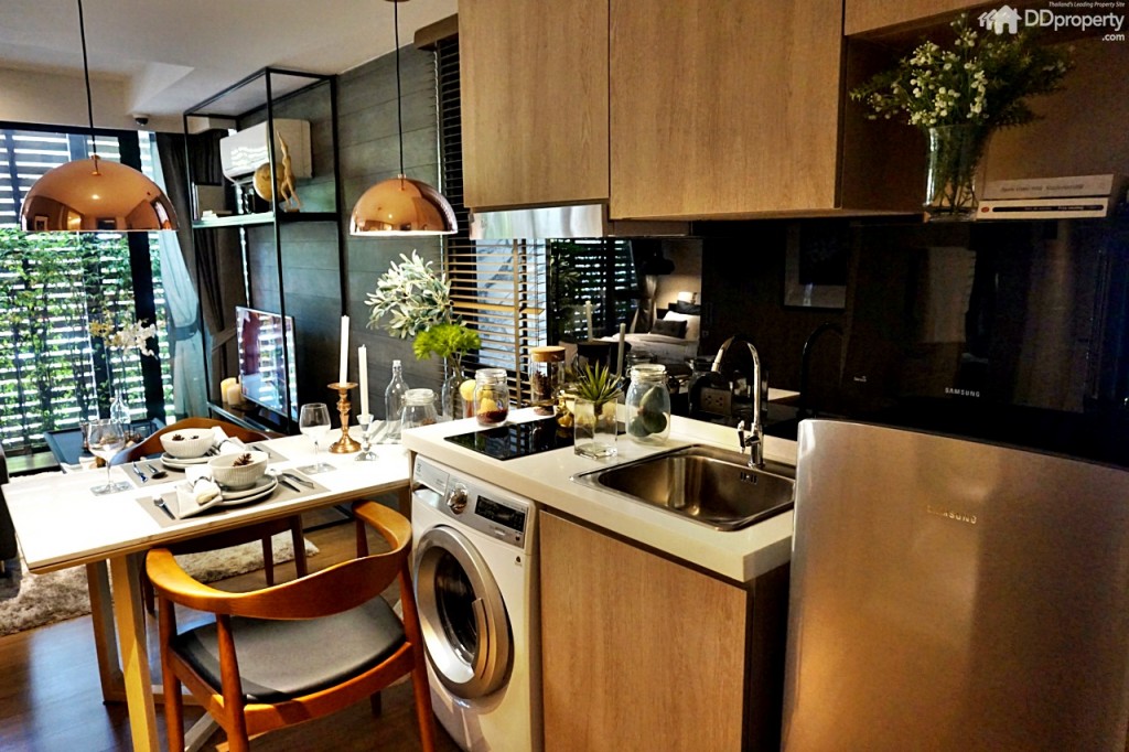 เมื่อเข้ามาจะเจอในส่วนของห้องครัว