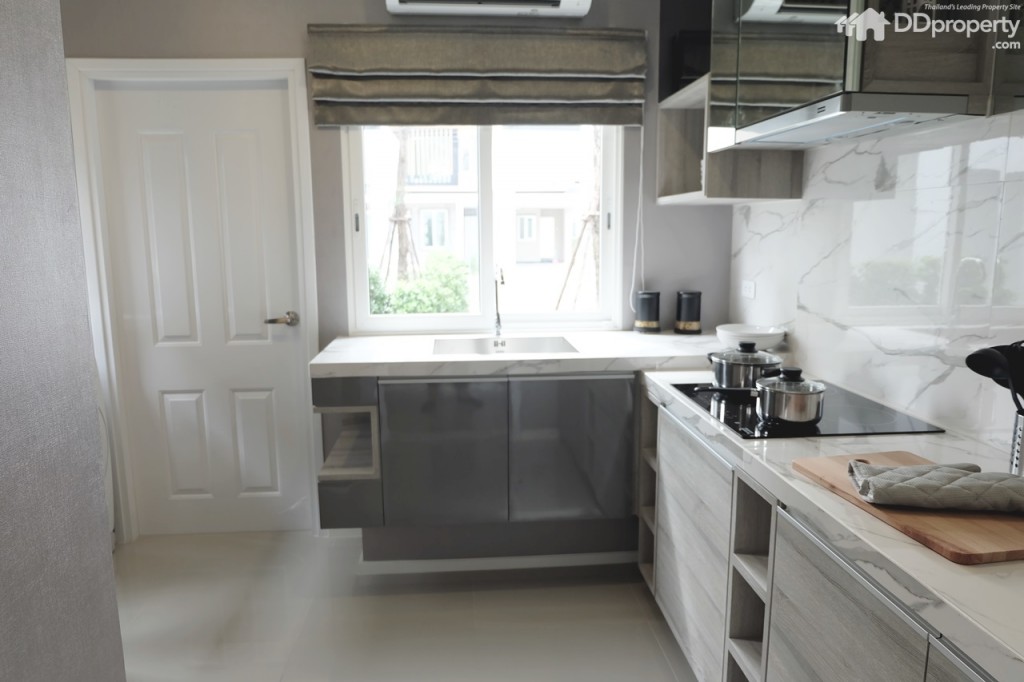 Golden Village PicDSCF1245-031