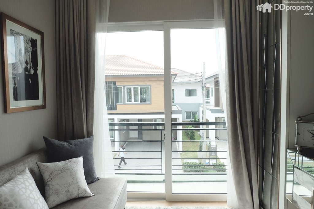 Golden Village PicDSCF1289-074