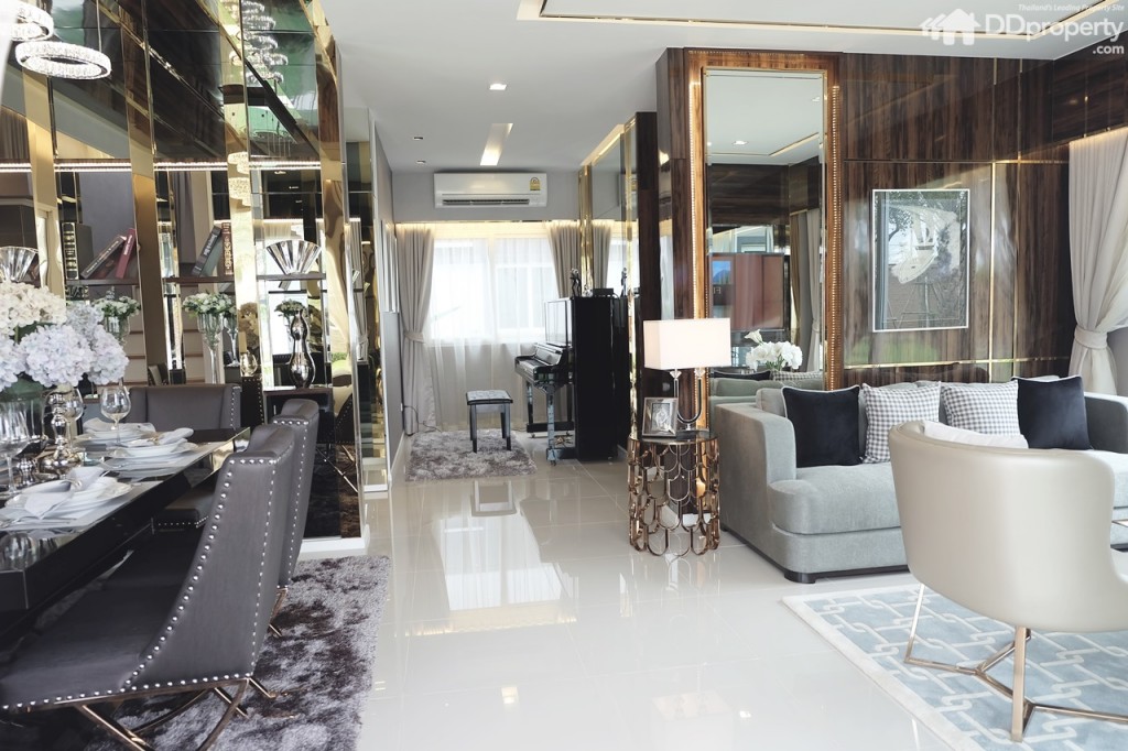 Golden Village PicDSCF1316-099