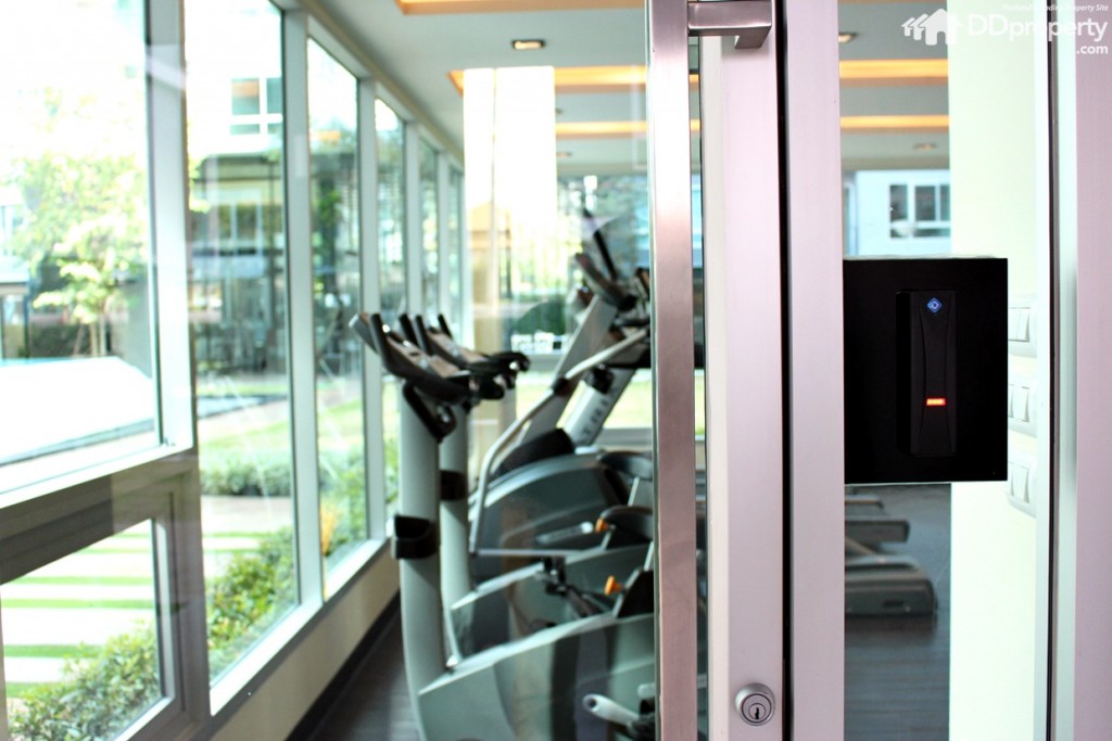 เข้าออกห้องฟิตเนสด้วยคีย์การ์ด