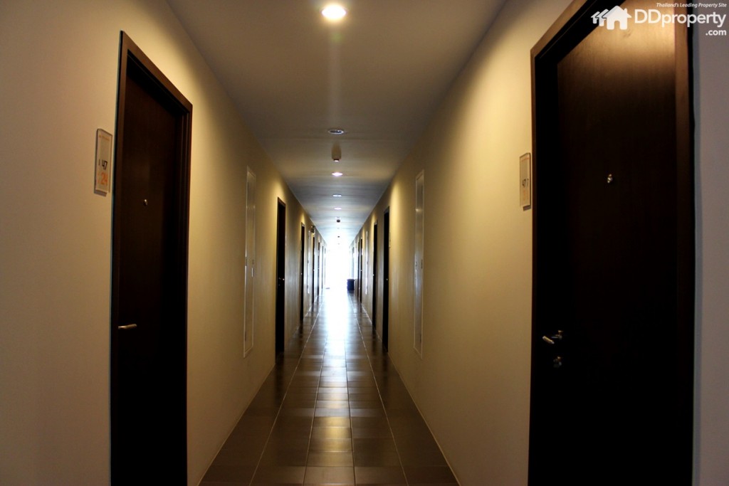 พื้นที่ทางเดินภายในอาคาร