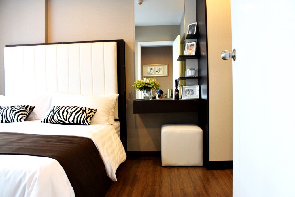 พื้นที่ว่างด้านข้างภายในห้องนอน