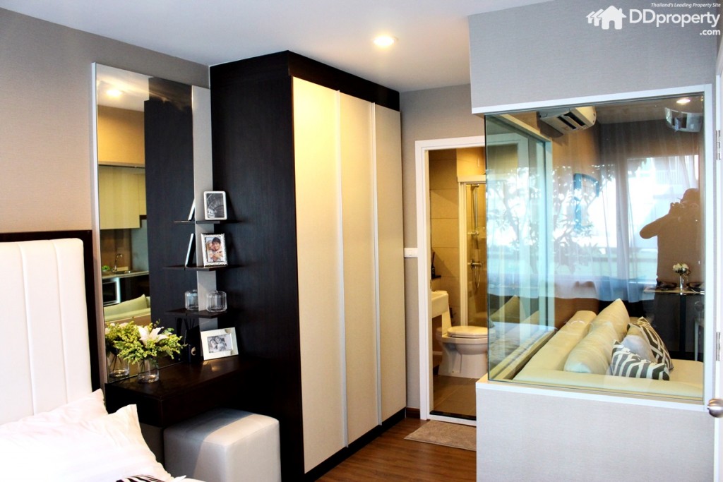 มุมมองอีกด้านของภายในห้องนอน