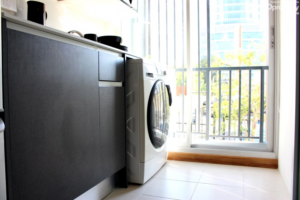 ชุดครัวบิลท์อินให้มีที่วางตู้เสื้อผ้า