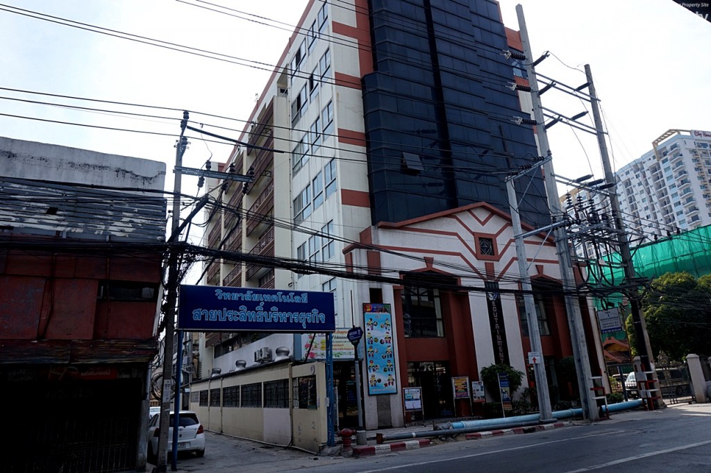 Ideo Thapra - interchange DDproperty34 DSC04620-019