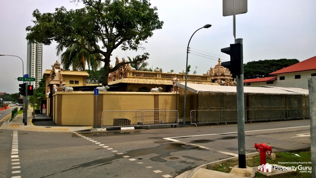 Left turn at temple to Kampong Bugis