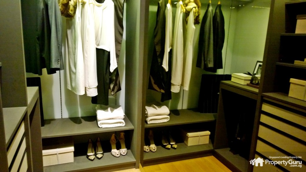 Marina One Residences 3BR master bedroom walk-in closet