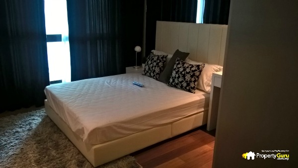 Molek Pine 4 2nd Bedroom