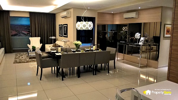 Molek Pine 4 Living Area