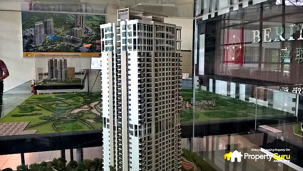 Molek Pine 4 Main Tower Block Model 1