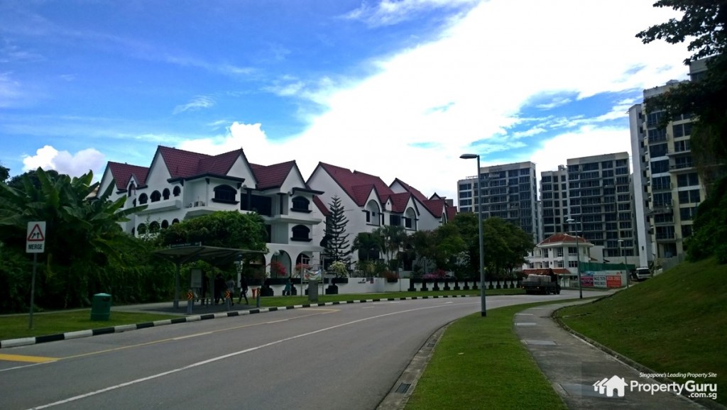 Sea Horizon bus stop at Watercrest