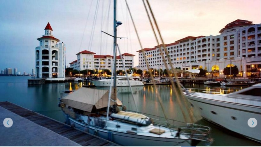 Straits Quay (Booking.com)