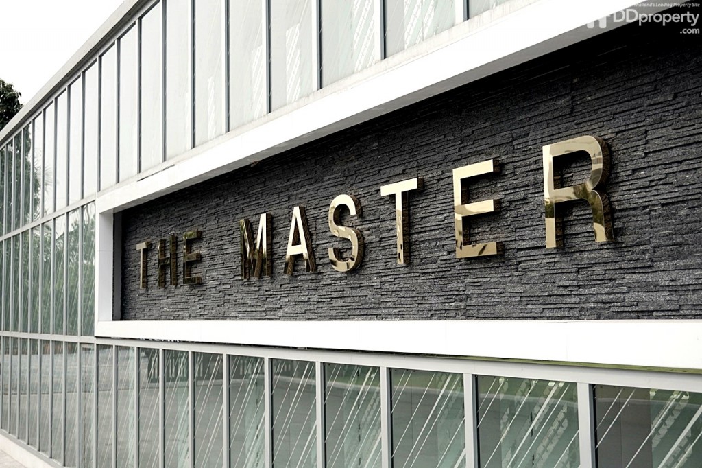 The Master_Exterior1 The Master PicDSC03467-275-001
