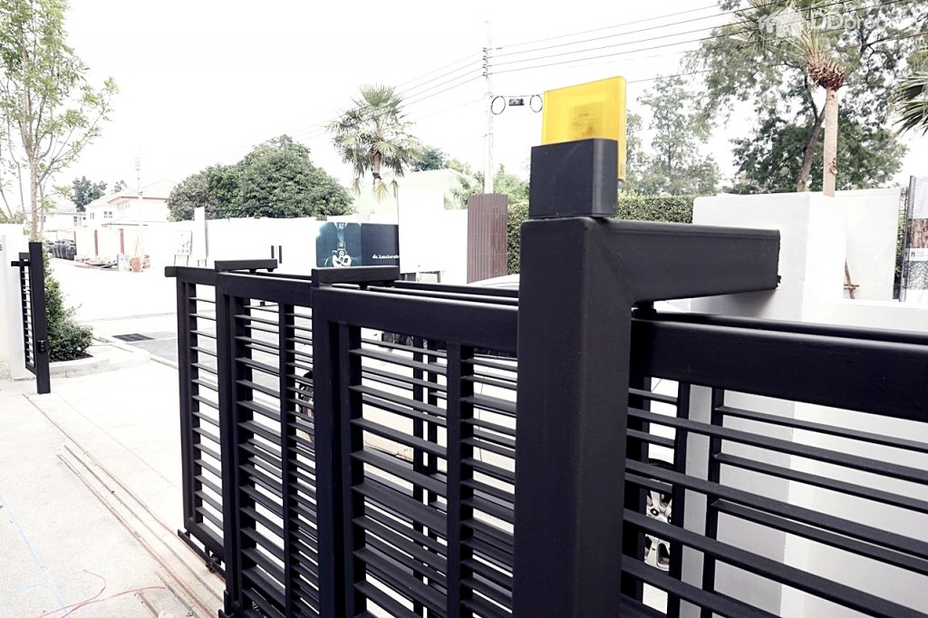 The Master_Interior2.1The Master PicDSC03433-242-003