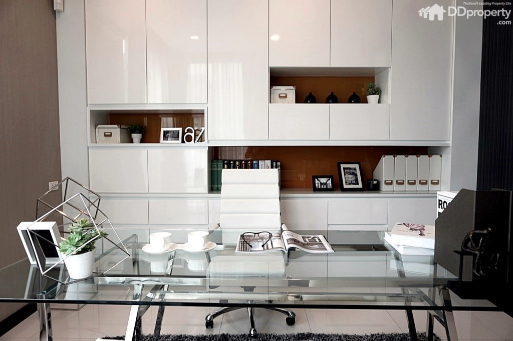 The Master_Interior23The Master PicDSC03315-125-027