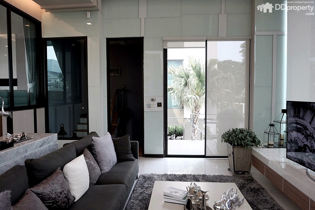 The Master_Interior40The Master PicDSC03354-163-044