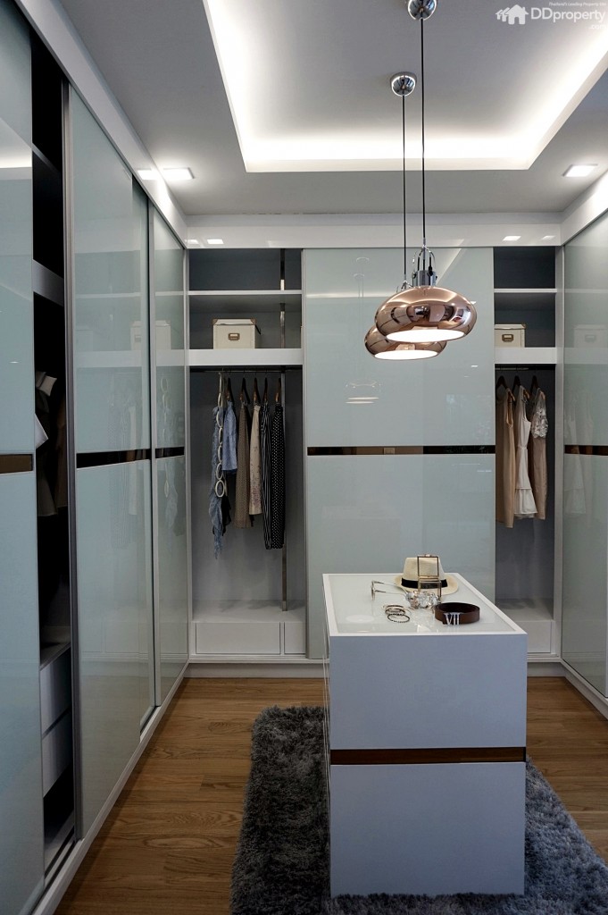 The Master_Interior43.6The Master PicDSC03375-184-053