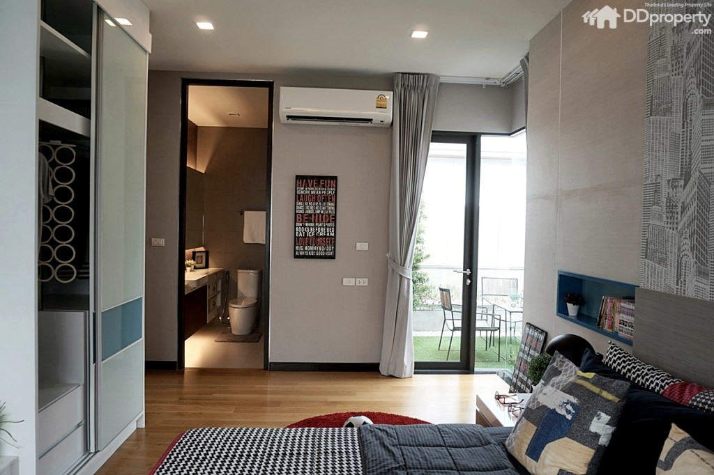 The Master_Interior63The Master PicDSC03403-212-070