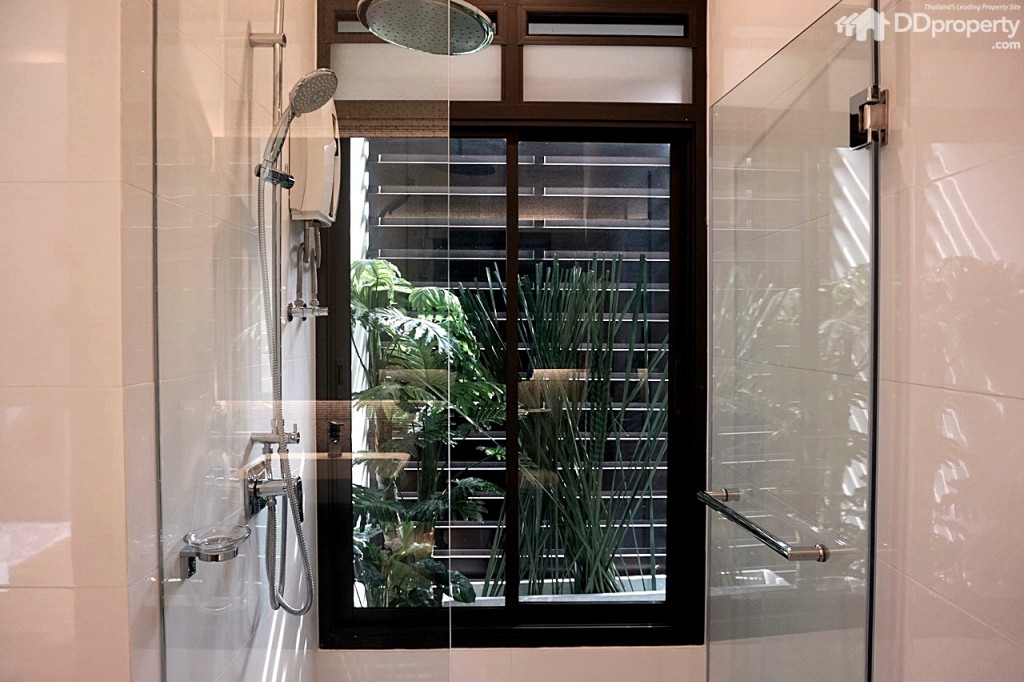 The Master_Interior70The Master PicDSC03423-232-077