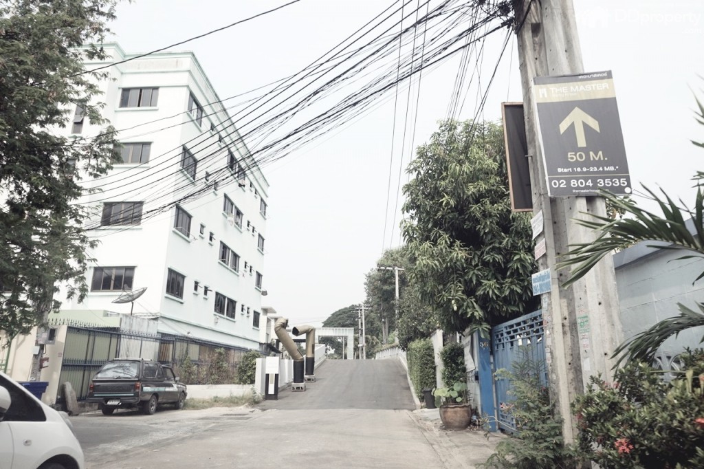 The Master_LocationThe Master PicDSC03239-049-017