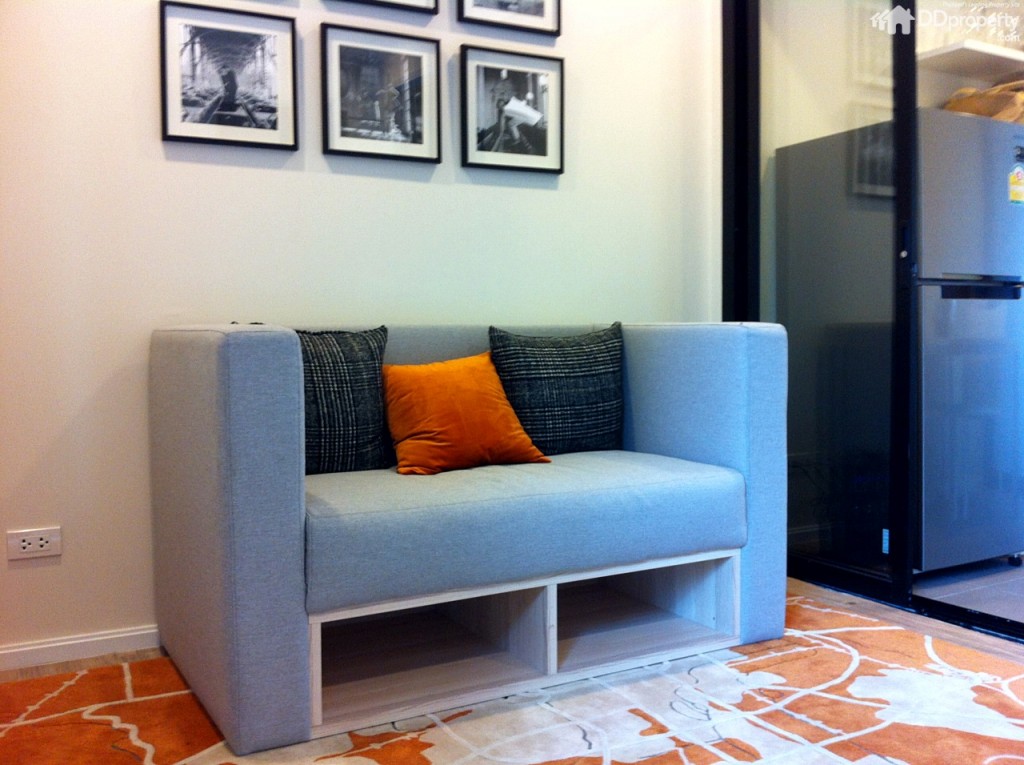 พื้นที่ห้องนั่งเล่นและสเปคโซฟาที่จะได้จริง