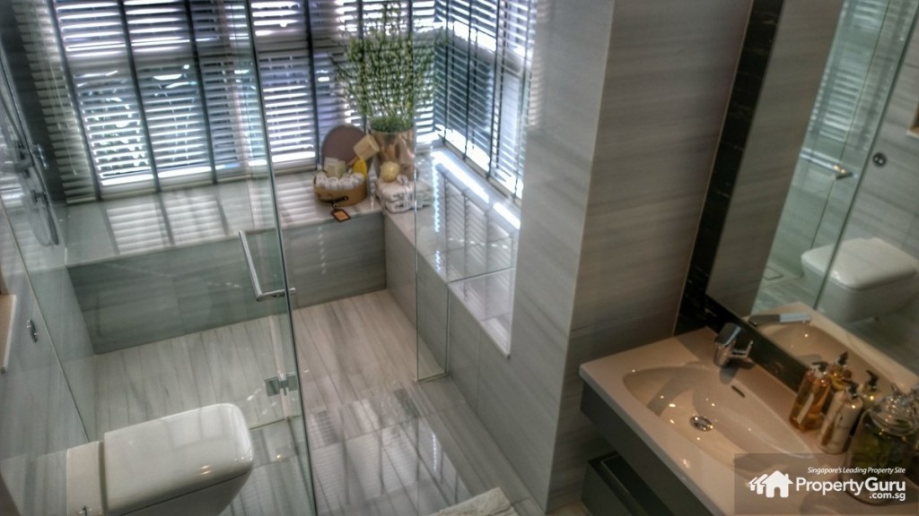 Junior master bathroom