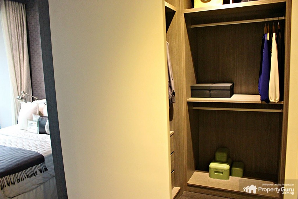 sky vue wardrobe 2 BR