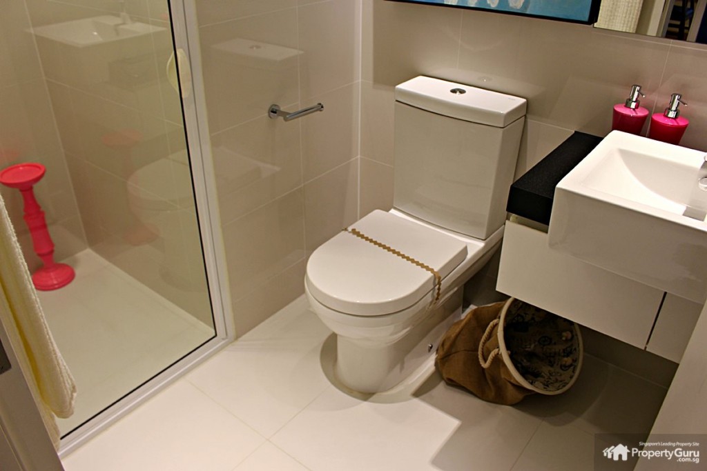 the interlace common bathroom 3 BR