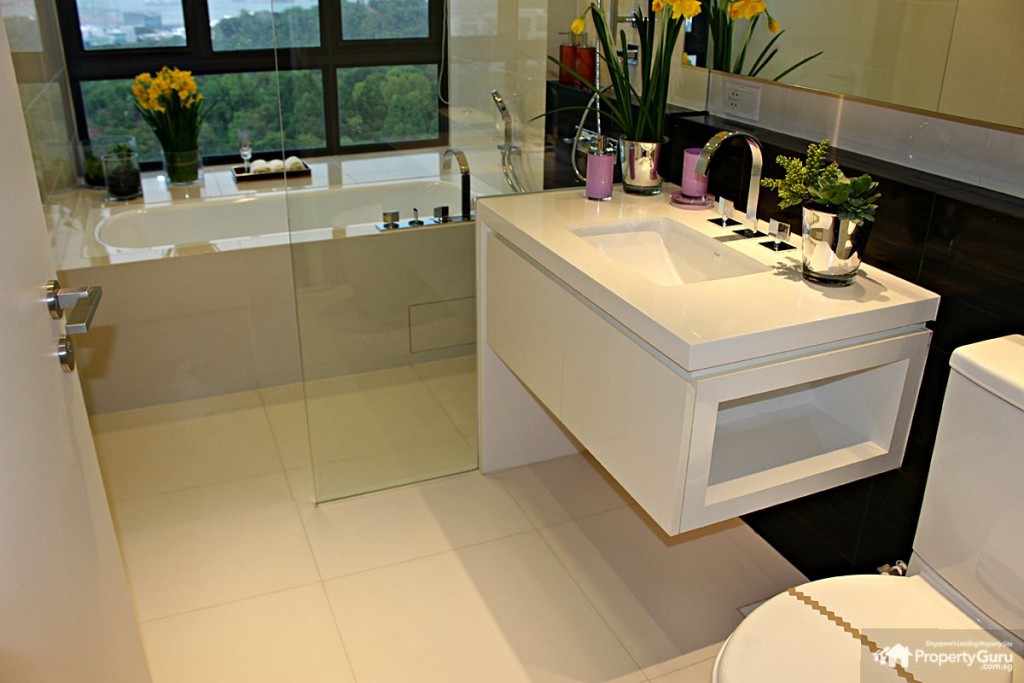 the interlace master bathroom 3 BR